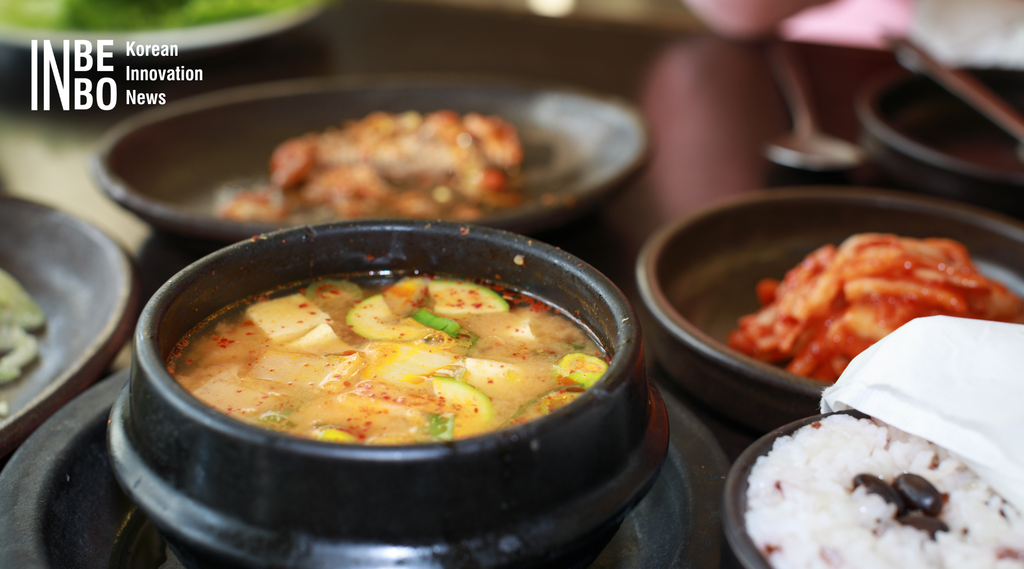 Inbebo Recipes: Classic Korean Soul Food, Sogogi Doenjang-Jjigae